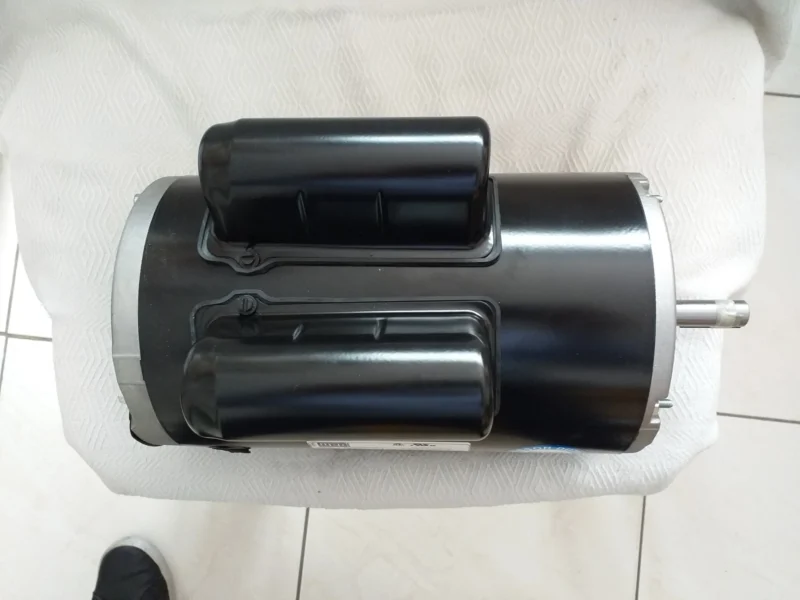 MOTOR MONOFÁSICO DE 1 HP A 1800 WEG - Image 2
